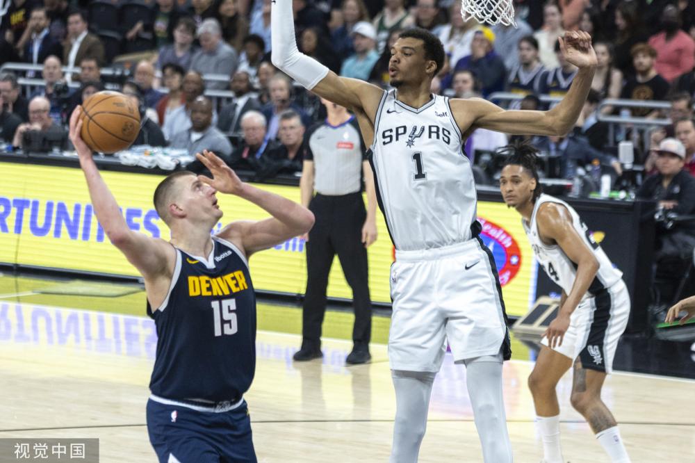 队通过公开 队通过公开